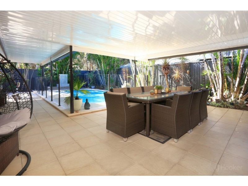 77 Lae Drive, Runaway Bay QLD 4216