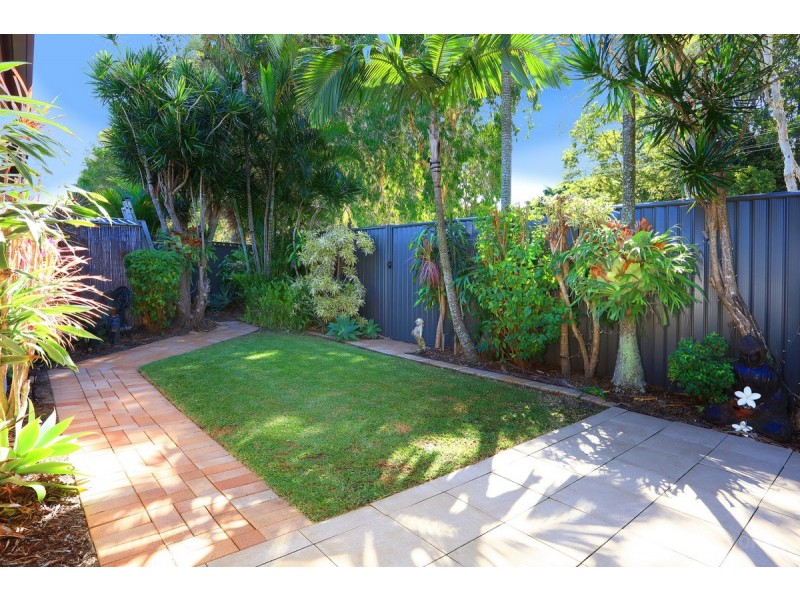 77 Lae Drive, Runaway Bay QLD 4216