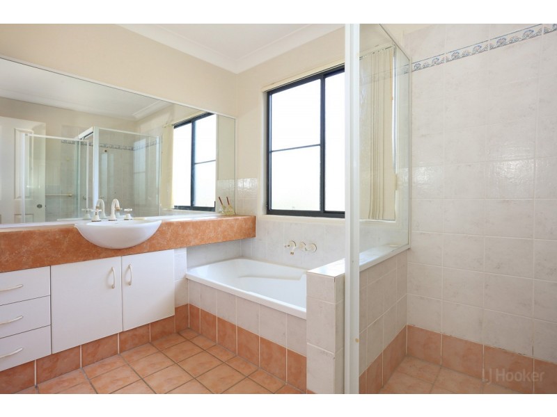 65 The Estuary, Coombabah QLD 4216