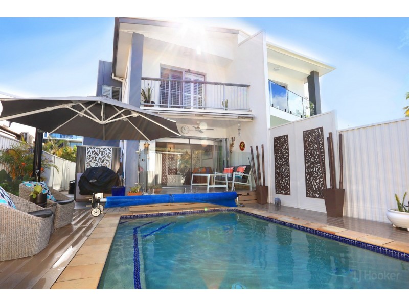 2/44 Milton Avenue, Paradise Point QLD 4216