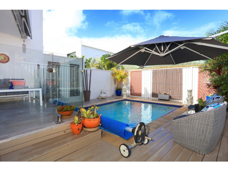 2/44 Milton Avenue, Paradise Point QLD 4216