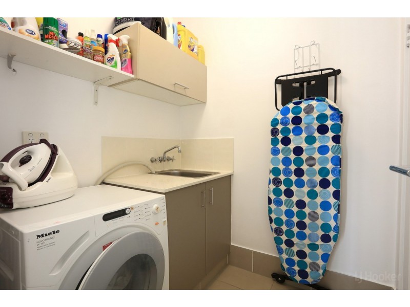 2/44 Milton Avenue, Paradise Point QLD 4216