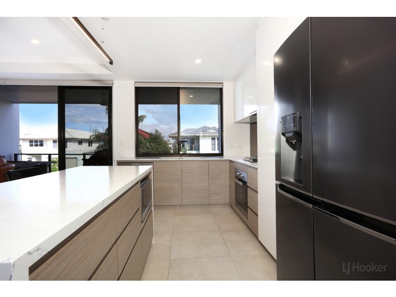 12 Park Cove, Hope Island QLD 4212