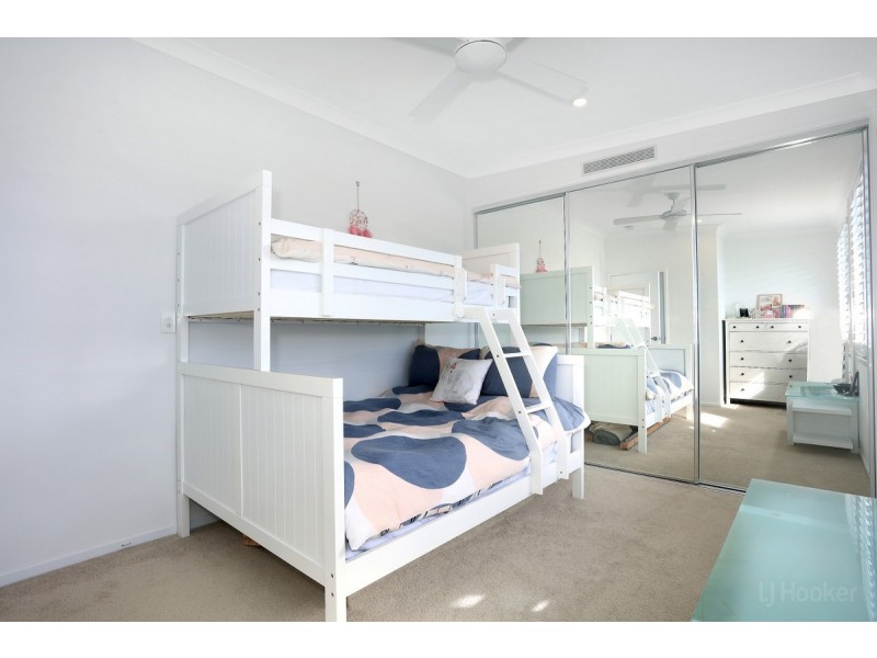 12 Park Cove, Hope Island QLD 4212