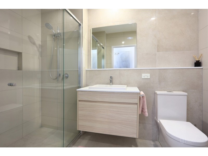 12 Park Cove, Hope Island QLD 4212