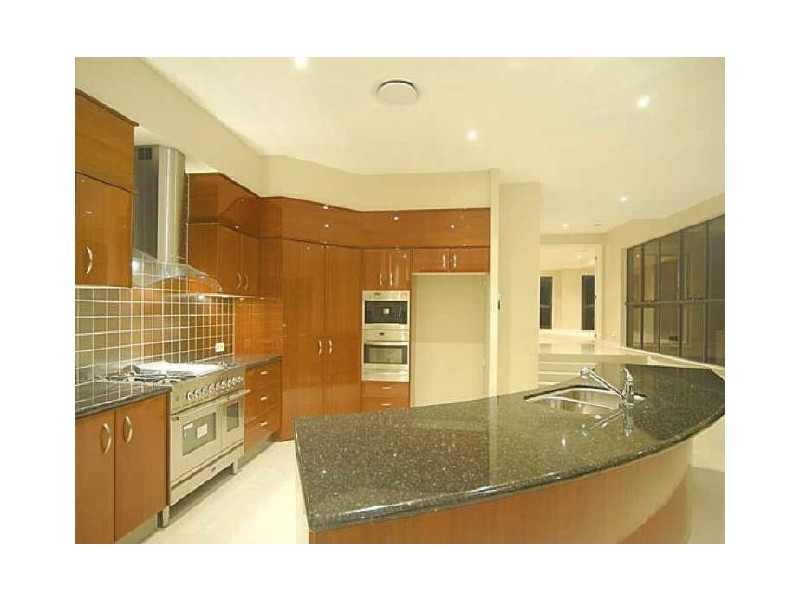 Sovereign Islands QLD 4216