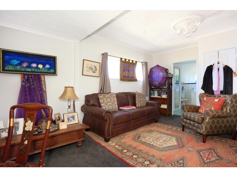 84 Boykambil Esplanade North, Hope Island QLD 4212