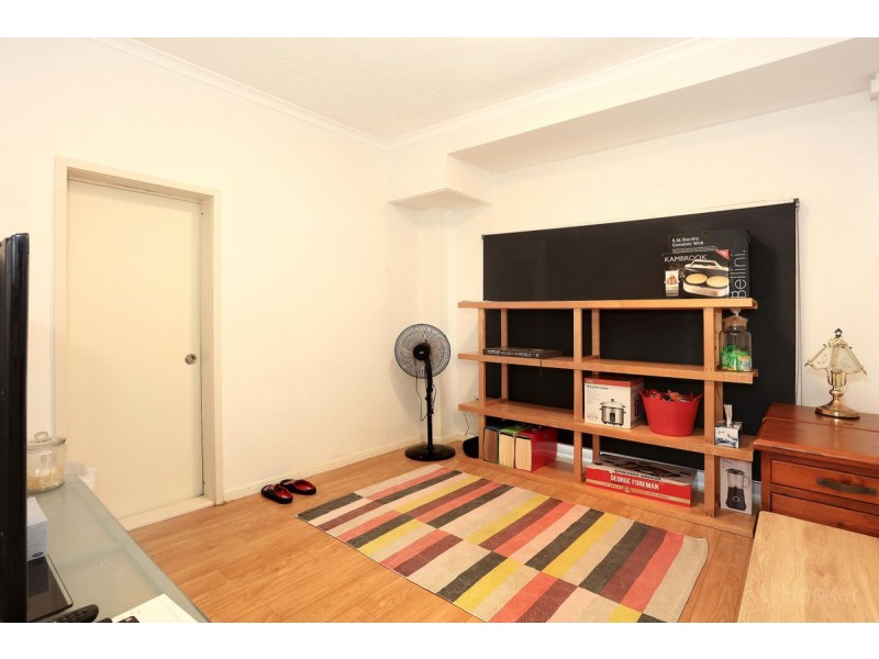 84 Boykambil Esplanade North, Hope Island QLD 4212