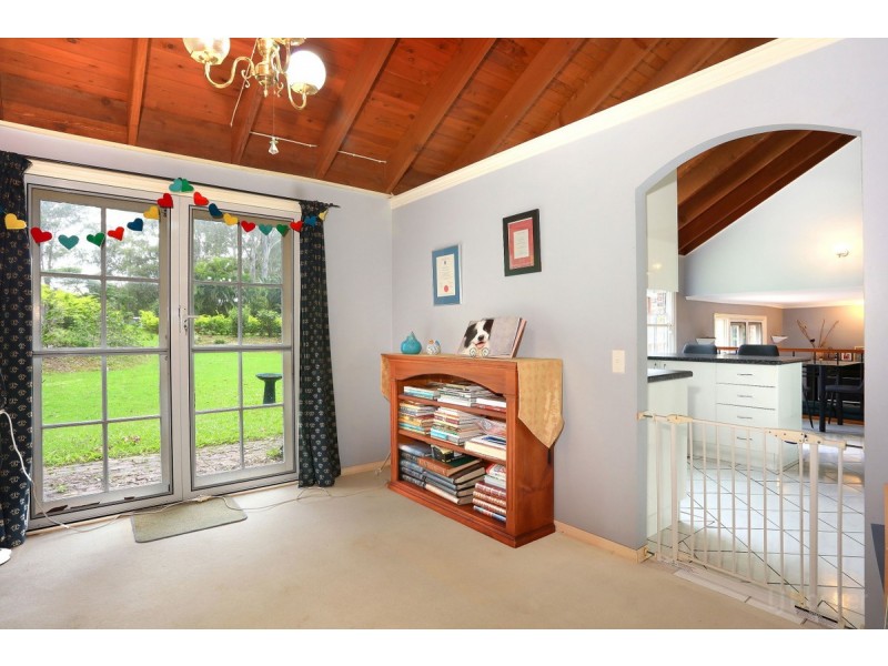 9 Warrego Way, Helensvale QLD 4212