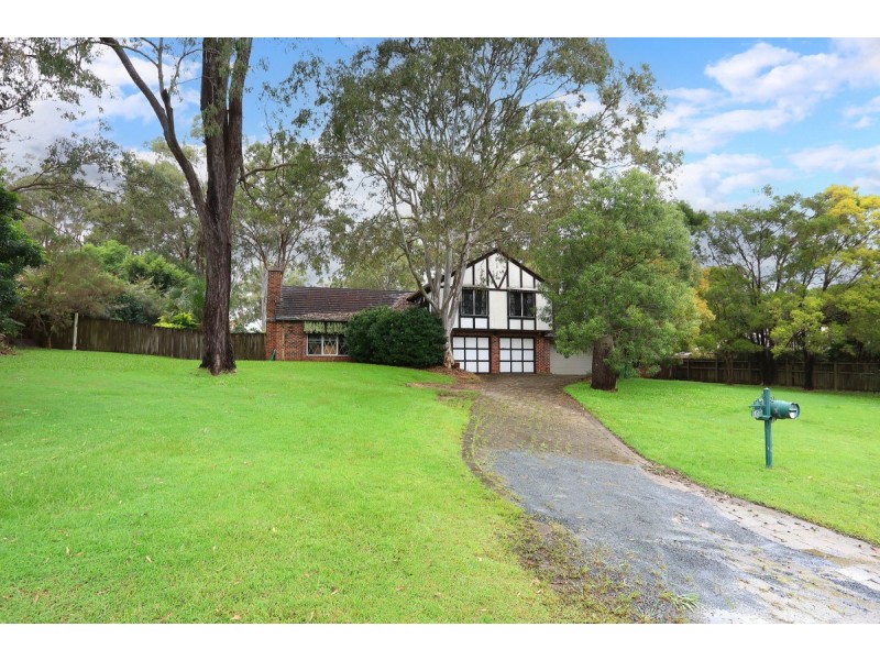 9 Warrego Way, Helensvale QLD 4212