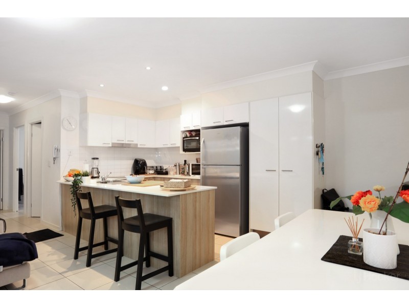 17/425 Pine Ridge Road, Runaway Bay QLD 4216