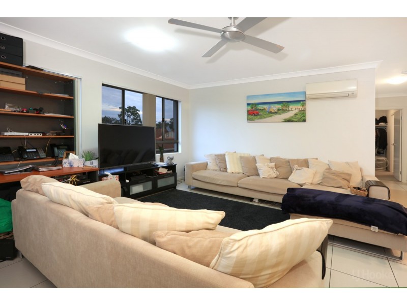 17/425 Pine Ridge Road, Runaway Bay QLD 4216