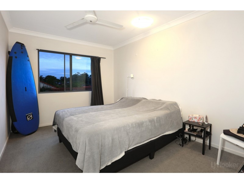 17/425 Pine Ridge Road, Runaway Bay QLD 4216