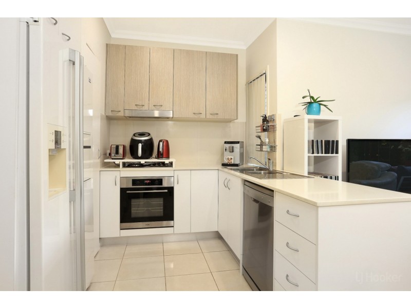 16/460 Pine Ridge Road, Coombabah QLD 4216