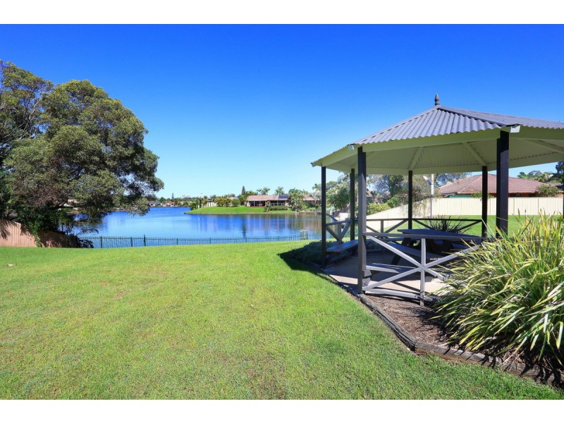 1/43 Marsupial Drive, Coombabah QLD 4216