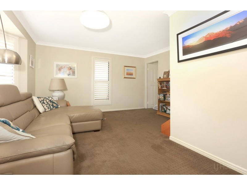 9 Lakefield Crescent, Paradise Point QLD 4216