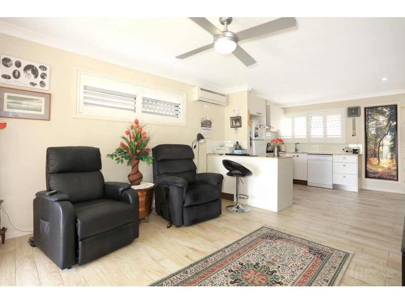 9 Lakefield Crescent, Paradise Point QLD 4216