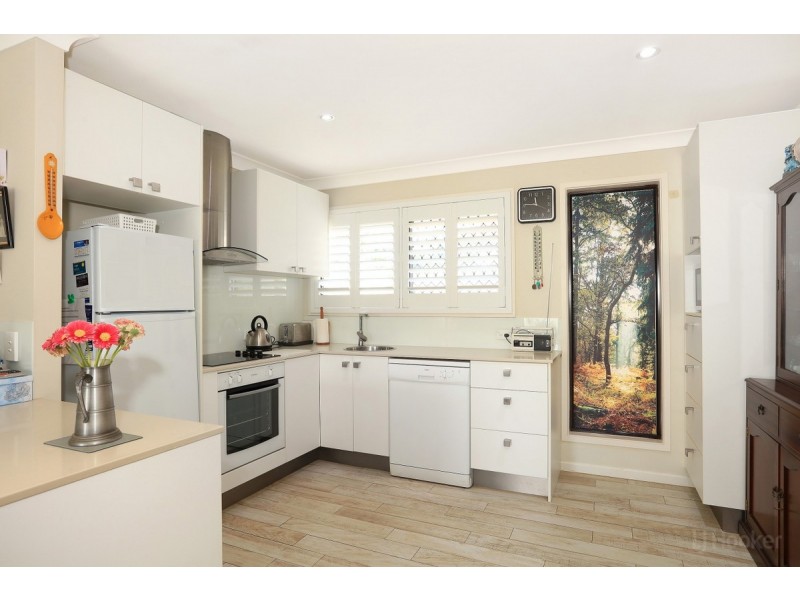 9 Lakefield Crescent, Paradise Point QLD 4216