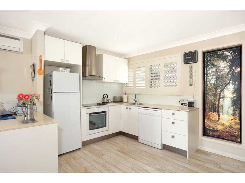 9 Lakefield Crescent, Paradise Point QLD 4216