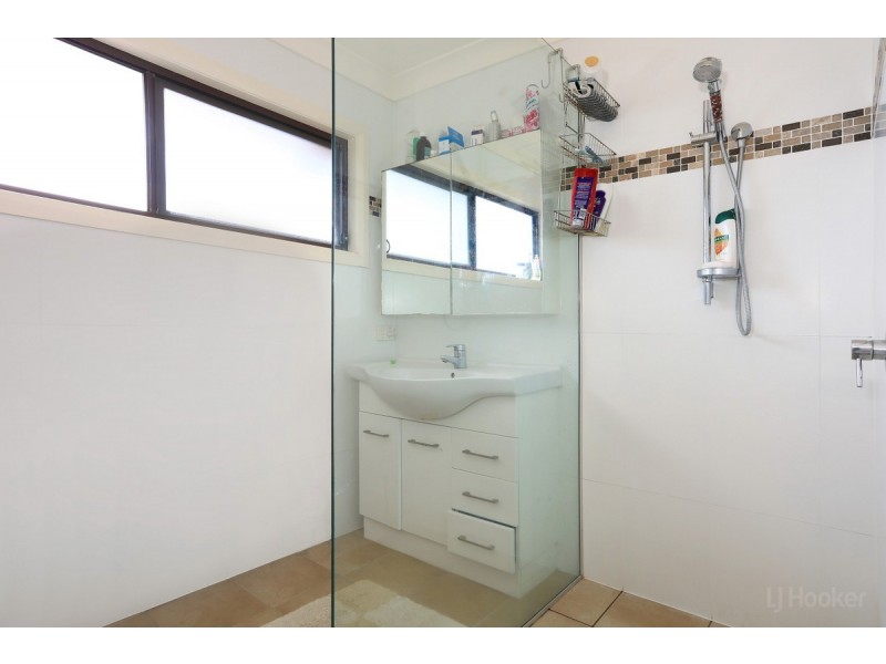 9 Lakefield Crescent, Paradise Point QLD 4216