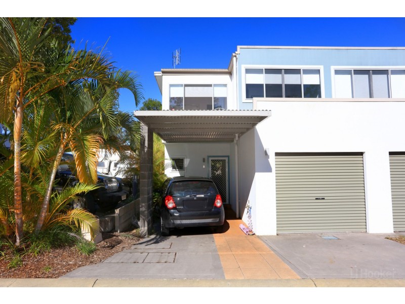 8/430 Pine Ridge Road, Coombabah QLD 4216