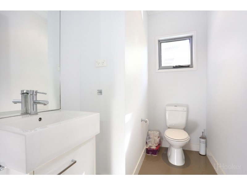 8/430 Pine Ridge Road, Coombabah QLD 4216