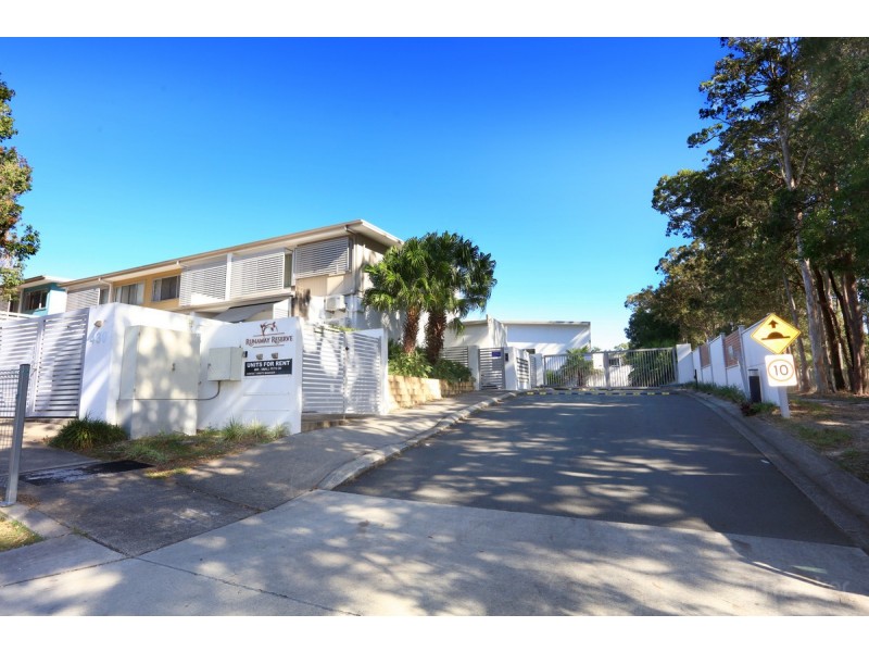 8/430 Pine Ridge Road, Coombabah QLD 4216