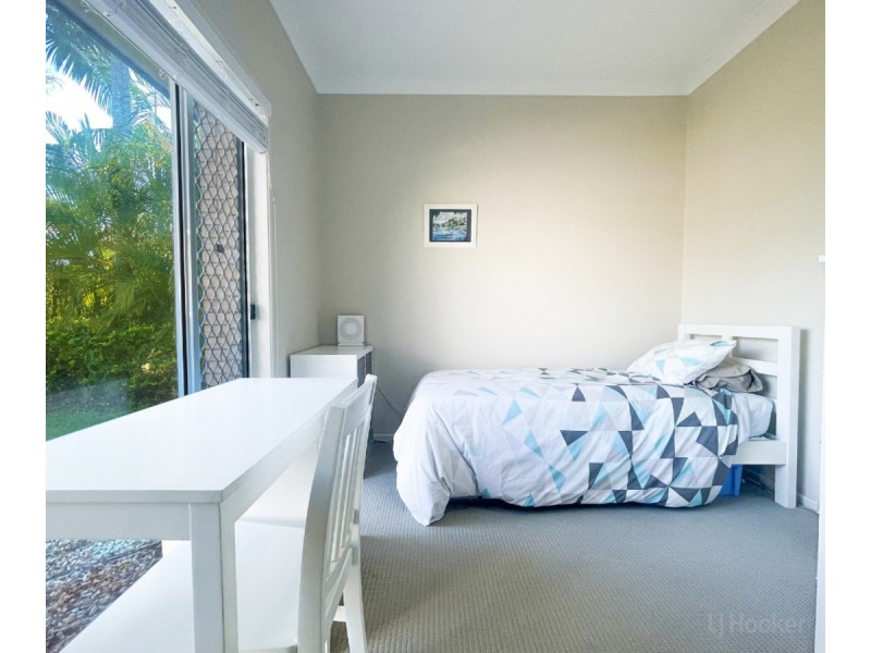 19 Boreen Court, Helensvale QLD 4212