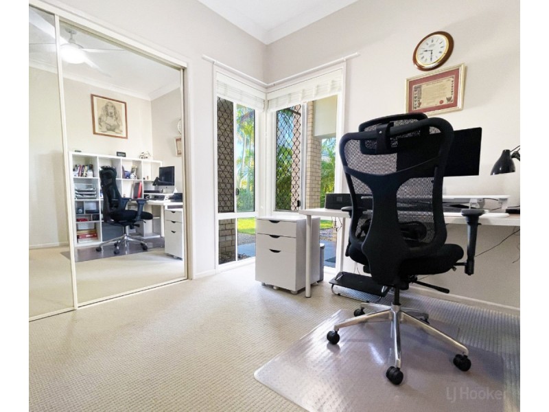 19 Boreen Court, Helensvale QLD 4212