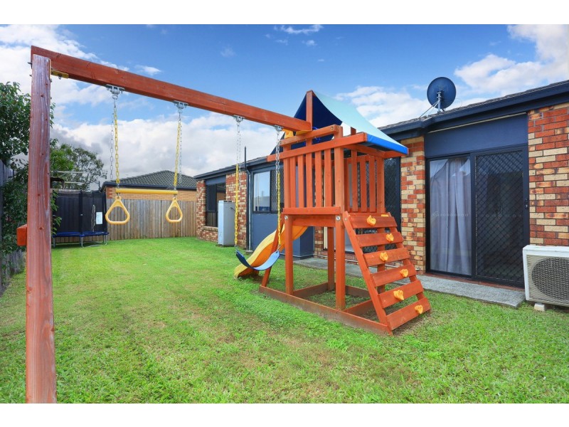 2/8 Crystal Reef Drive, Coombabah QLD 4216