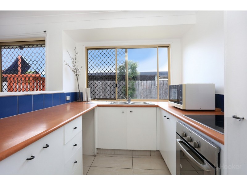 2/8 Crystal Reef Drive, Coombabah QLD 4216