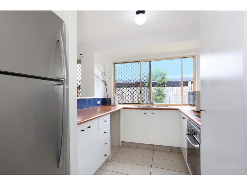 2/8 Crystal Reef Drive, Coombabah QLD 4216