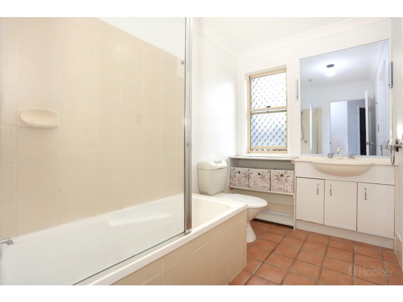 2/8 Crystal Reef Drive, Coombabah QLD 4216