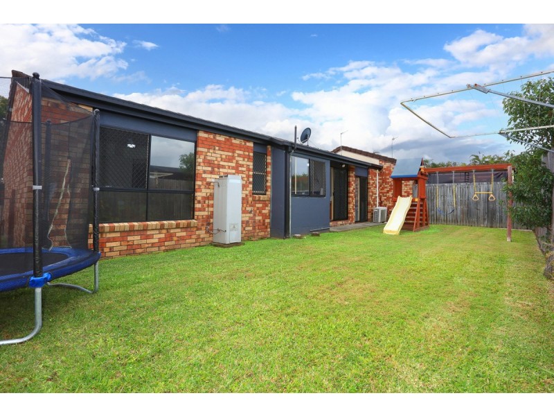 2/8 Crystal Reef Drive, Coombabah QLD 4216