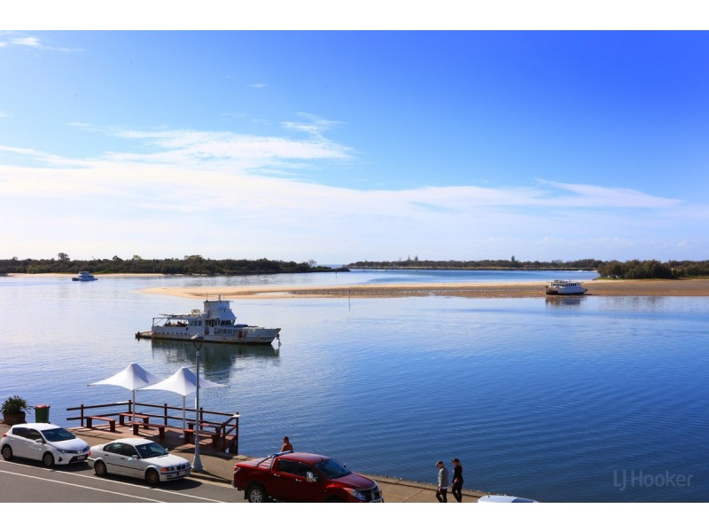 7/318 Marine Parade, Labrador QLD 4215