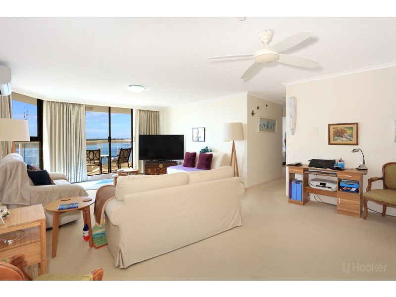 7/318 Marine Parade, Labrador QLD 4215