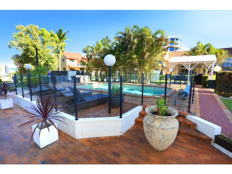 7/318 Marine Parade, Labrador QLD 4215