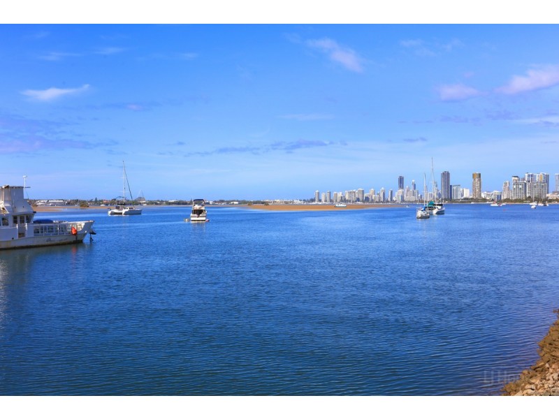 7/318 Marine Parade, Labrador QLD 4215