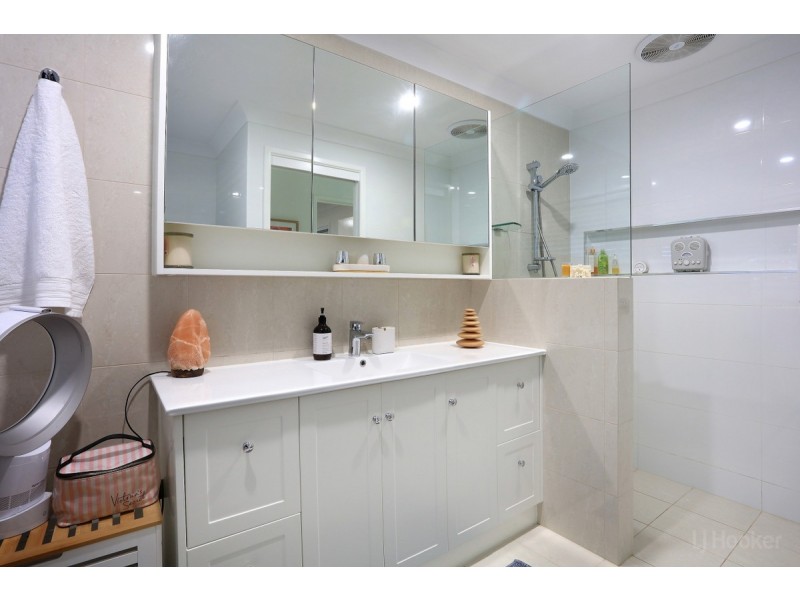 6/31 Thrush Avenue, Paradise Point QLD 4216