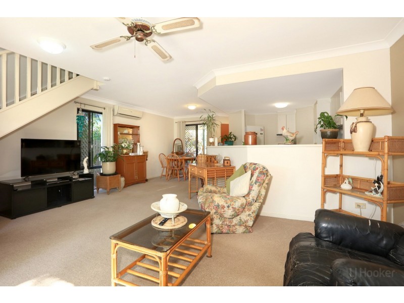 275/125 Hansford Road, Coombabah QLD 4216