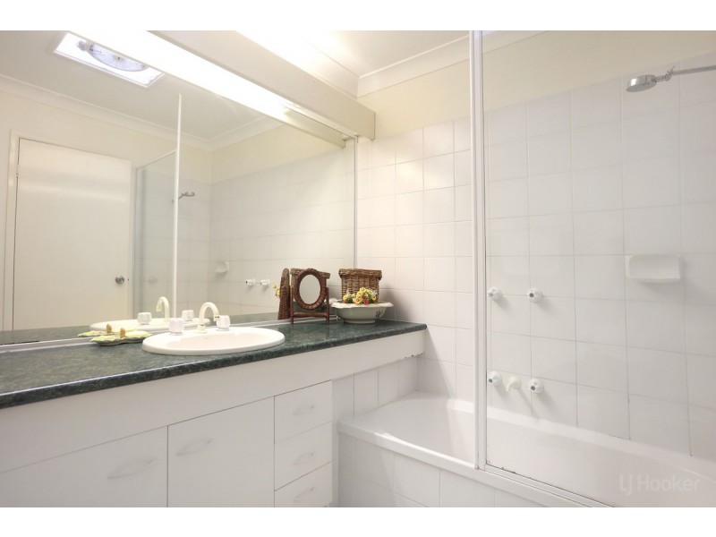 275/125 Hansford Road, Coombabah QLD 4216