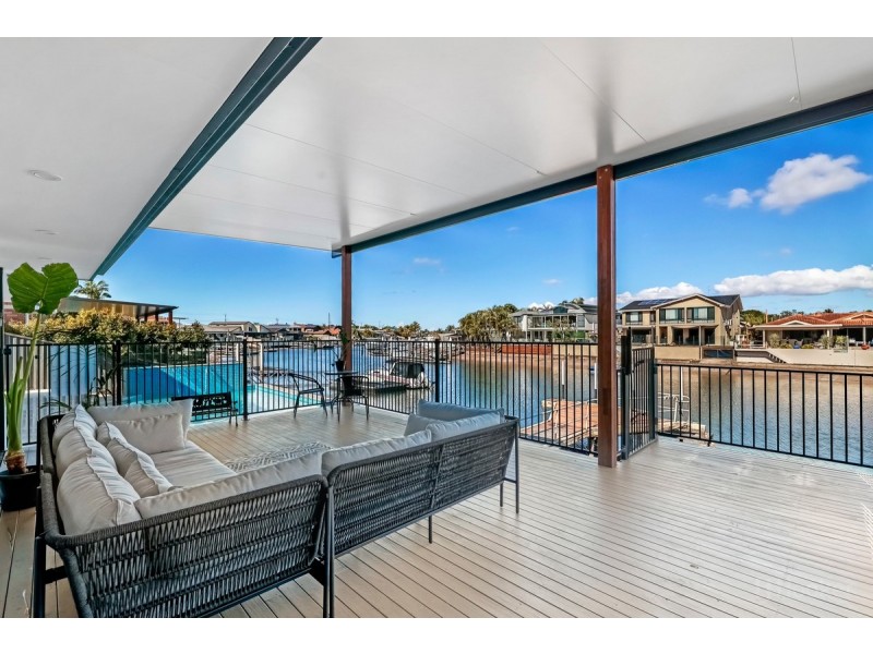 10 Matthew Flinders Drive, Hollywell QLD 4216