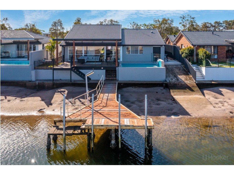 10 Matthew Flinders Drive, Hollywell QLD 4216