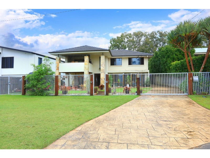 13 Shoe Street, Hope Island QLD 4212