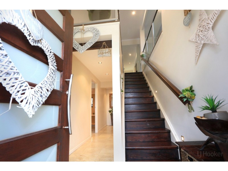 13 Shoe Street, Hope Island QLD 4212