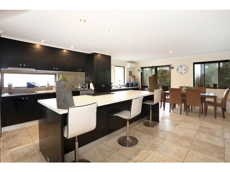 13 Shoe Street, Hope Island QLD 4212