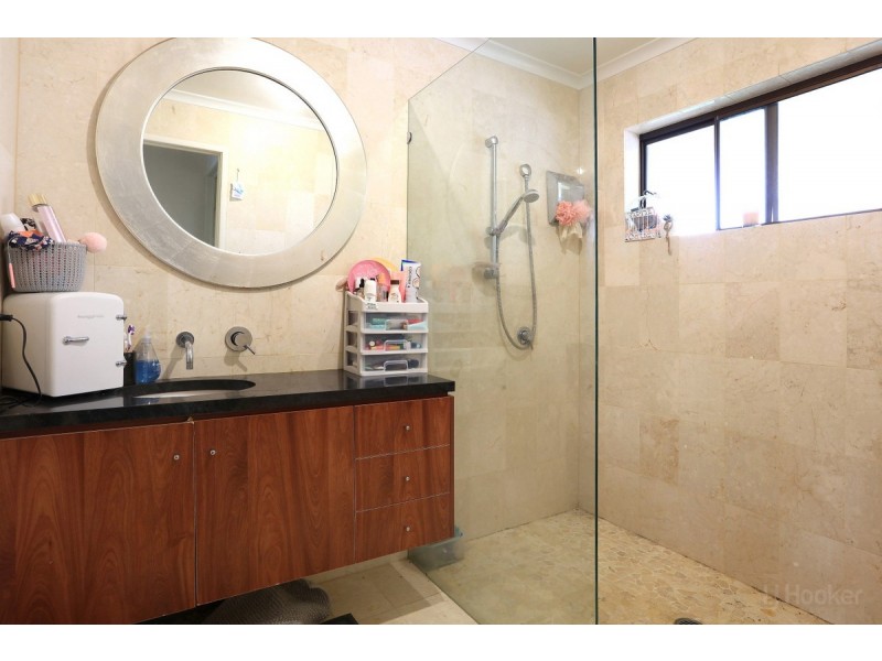 13 Shoe Street, Hope Island QLD 4212