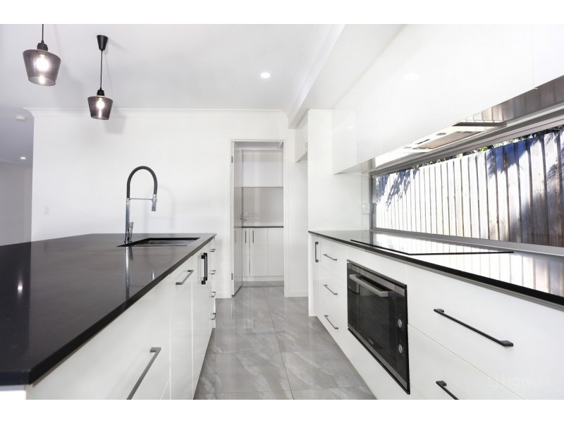 56 Turana Street, Coombabah QLD 4216