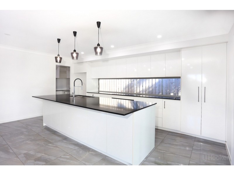 56 Turana Street, Coombabah QLD 4216