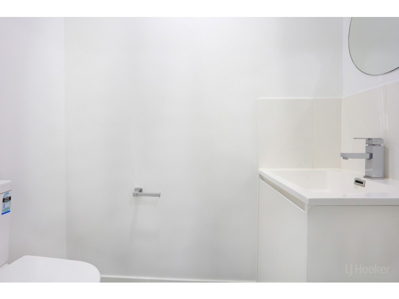 56 Turana Street, Coombabah QLD 4216